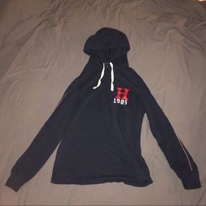 Tommy Hilfiger small sweatshirt